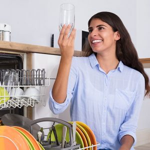 Hard-water-stains-depsits-glass-dishes-sishwasher